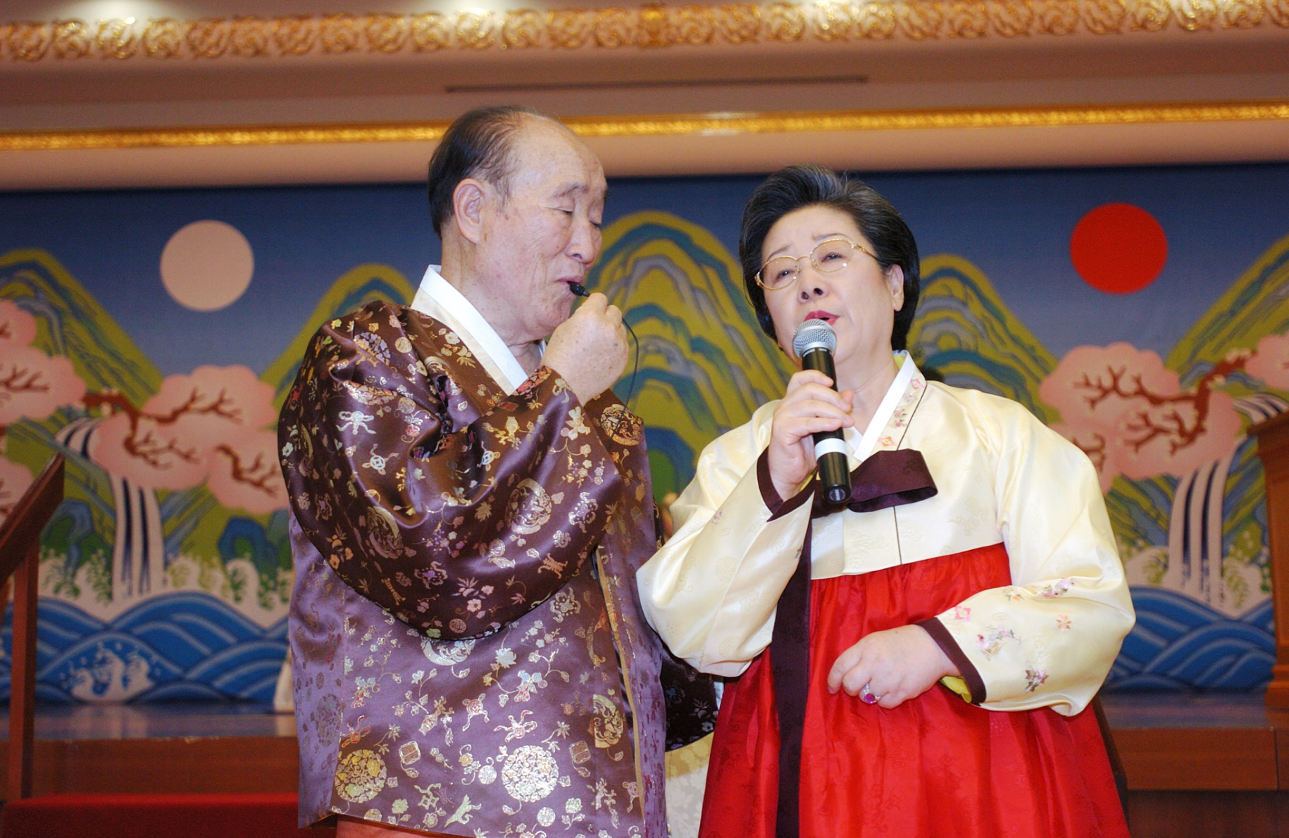 Dr. Sun Myung Moon, Dr. Hak Ja Han Moon