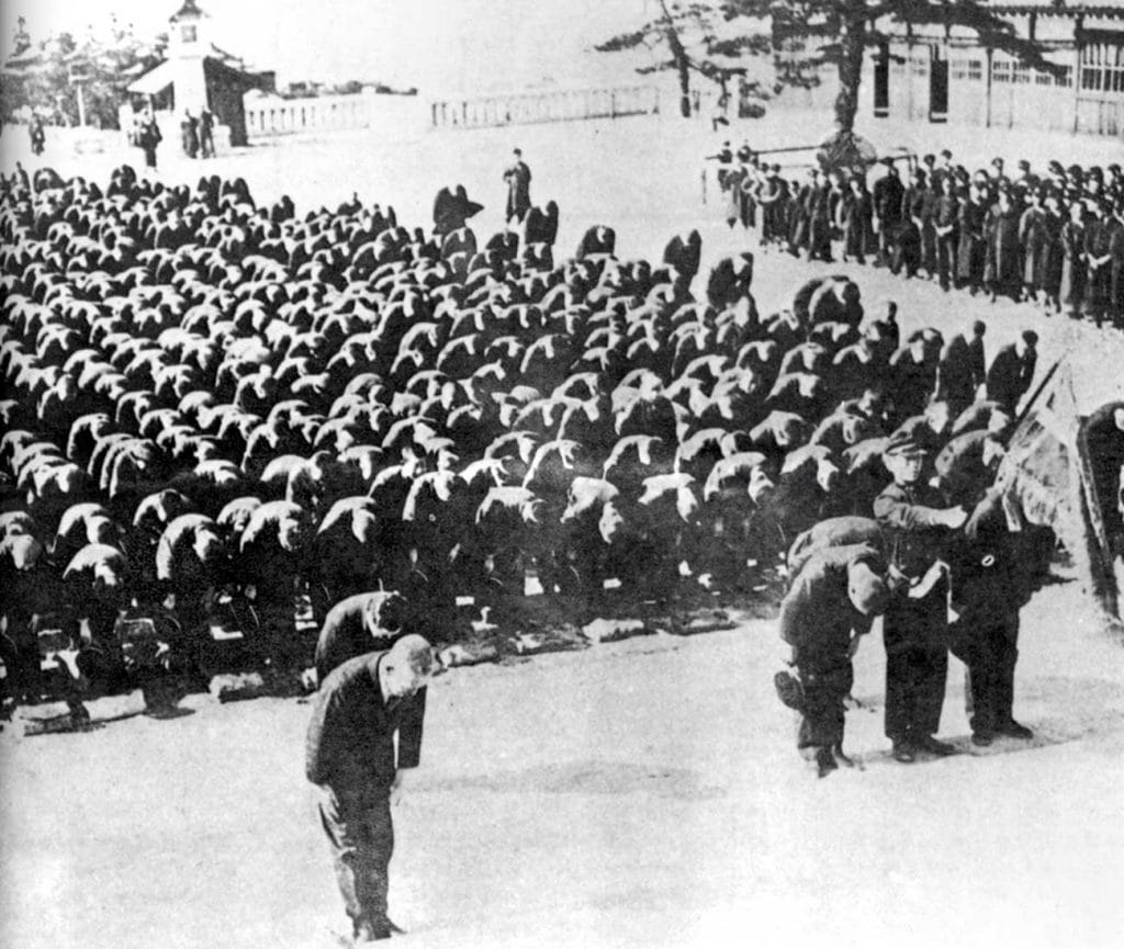 Korean schoolchildren compelled to pledge allegiance to the Japanese emperor