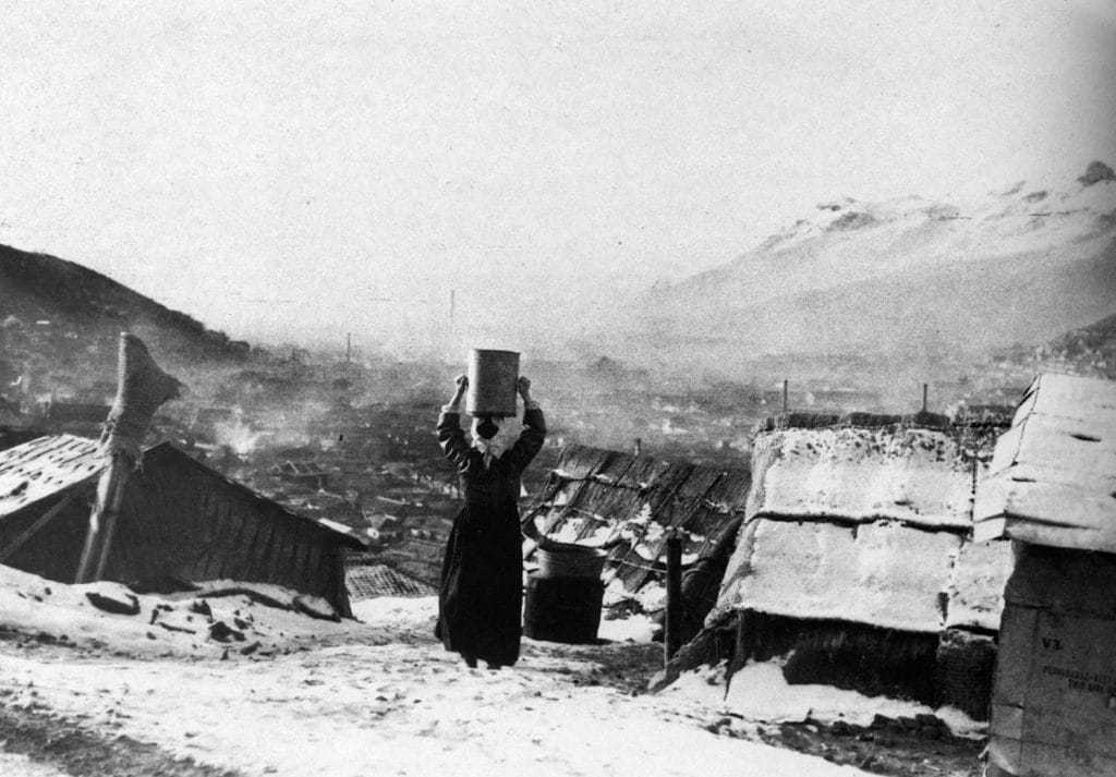 A Busan refugee shantytown in 1952
