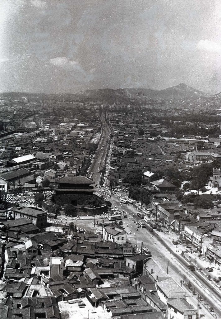 A view of Tongdaemun (Great East Gate), Seoul, in 1957