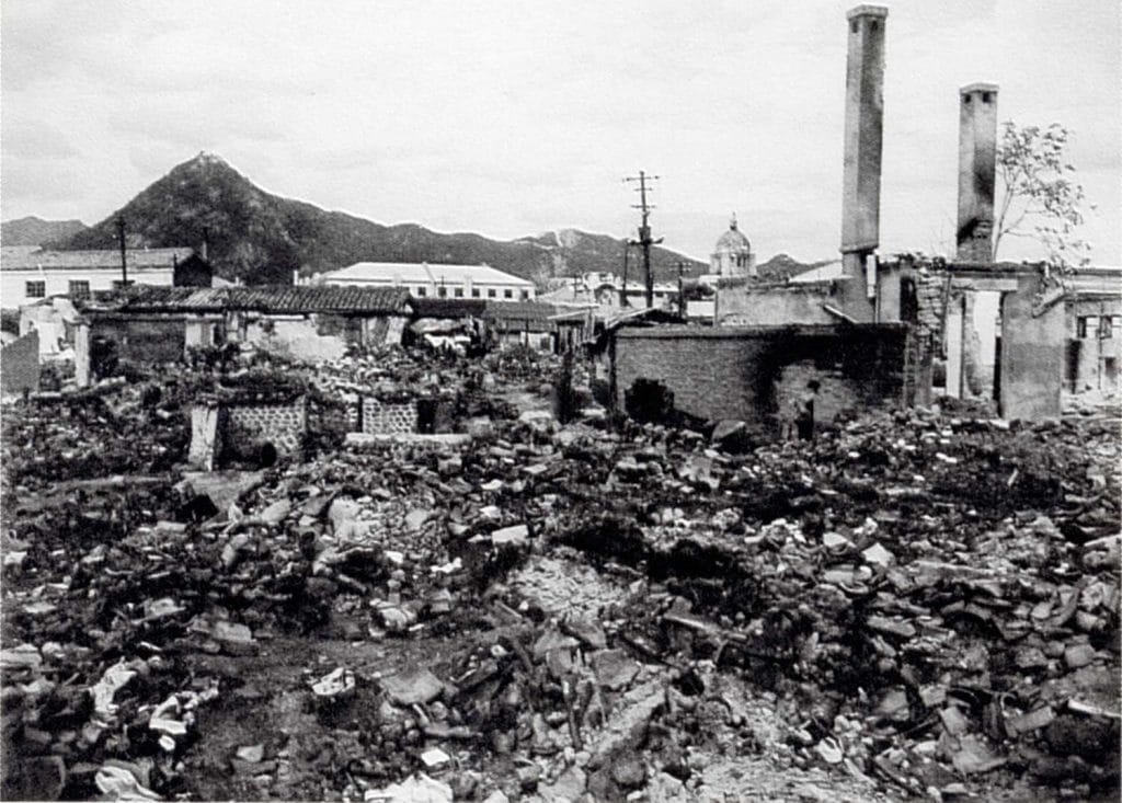 A view of the Chong-no borough, the central shopping area of modern Seoul, as it looked in October 1950